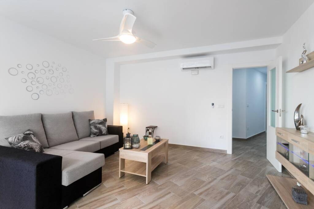 Espacioso Y Centrico Piso Con Zona Chill-Out Аликанте Екстериор снимка