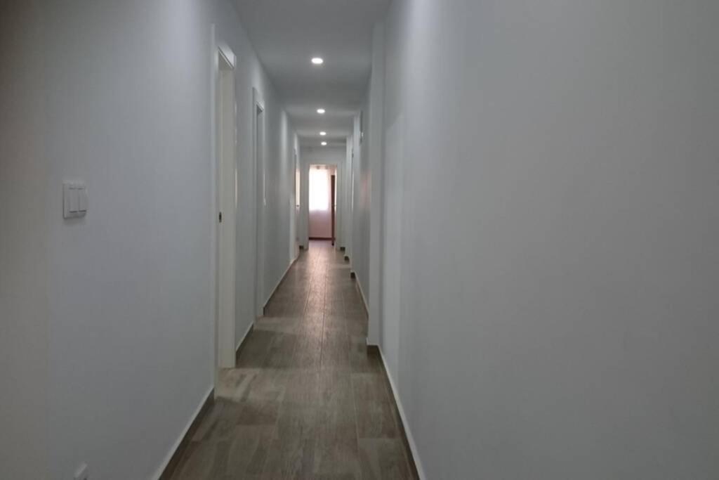 Espacioso Y Centrico Piso Con Zona Chill-Out Аликанте Екстериор снимка