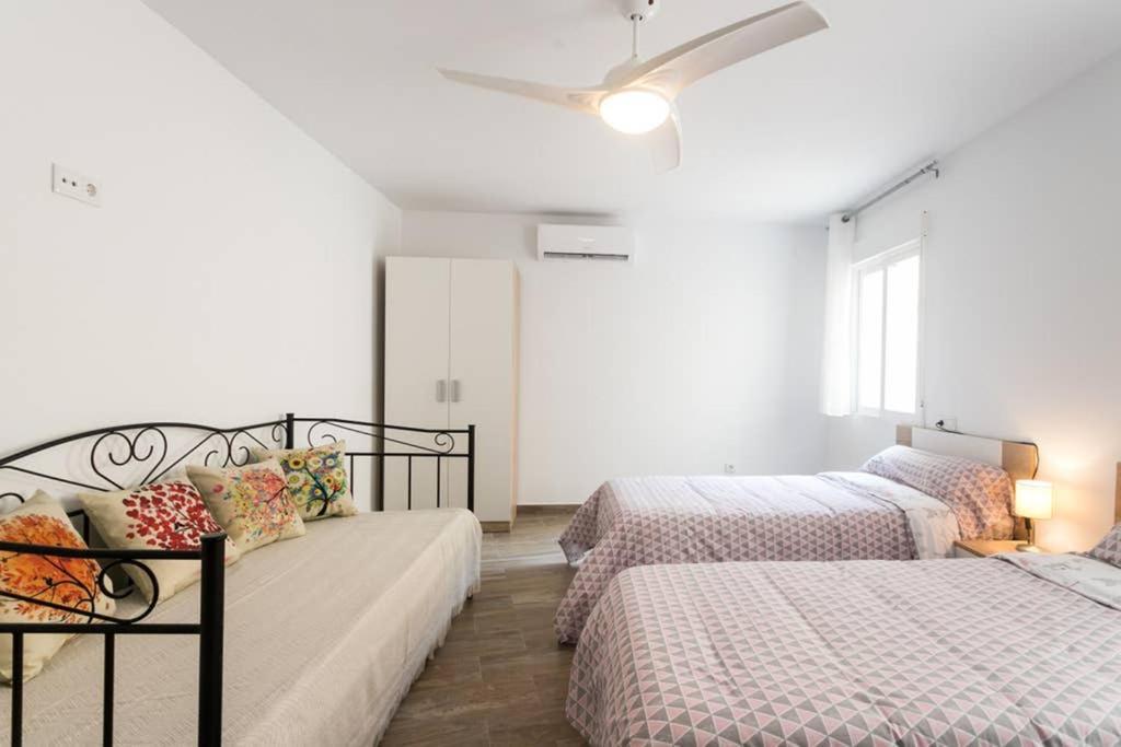 Espacioso Y Centrico Piso Con Zona Chill-Out Аликанте Екстериор снимка